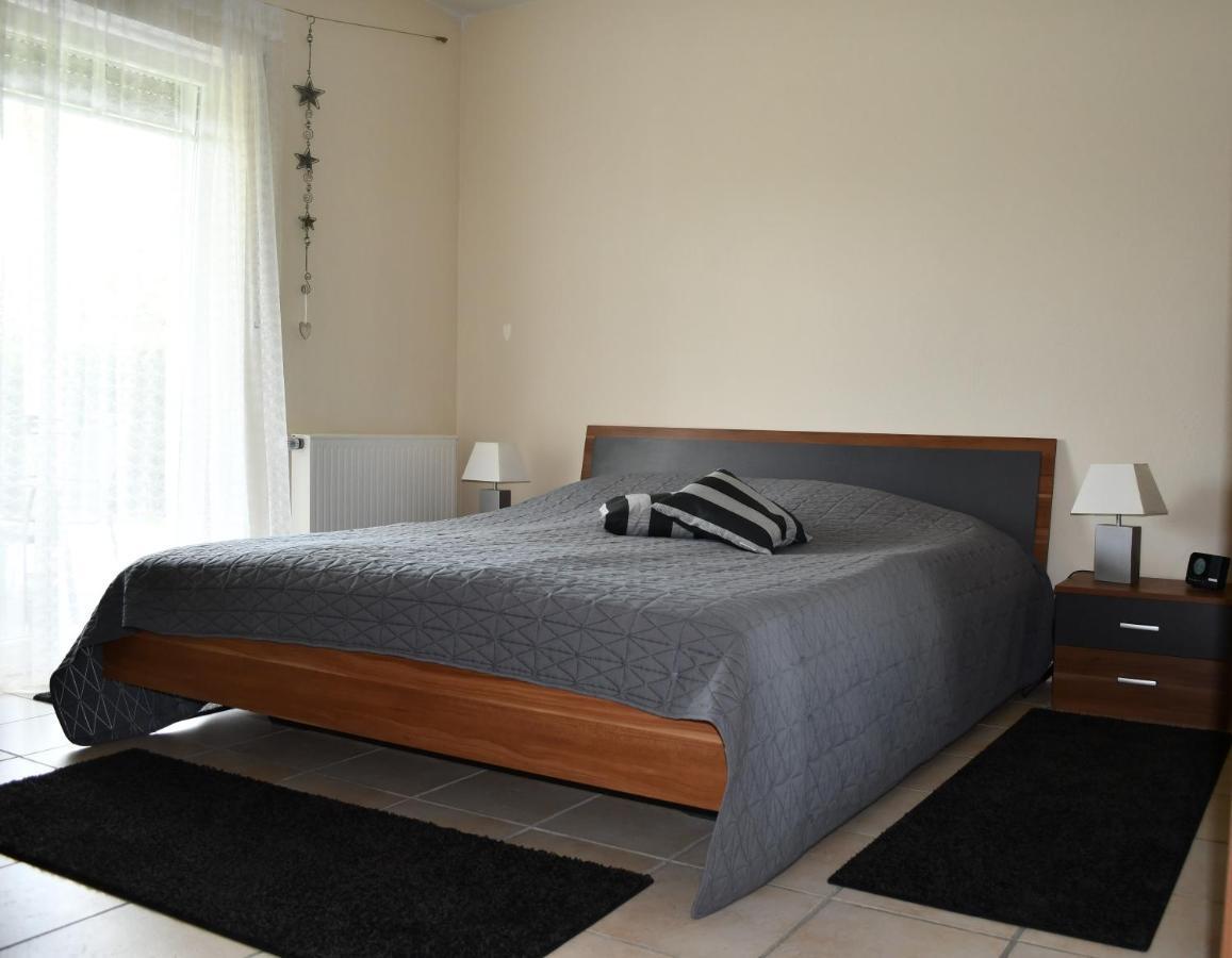 Ferienwohnung Bellerbergblick Ettringen  Exterior photo